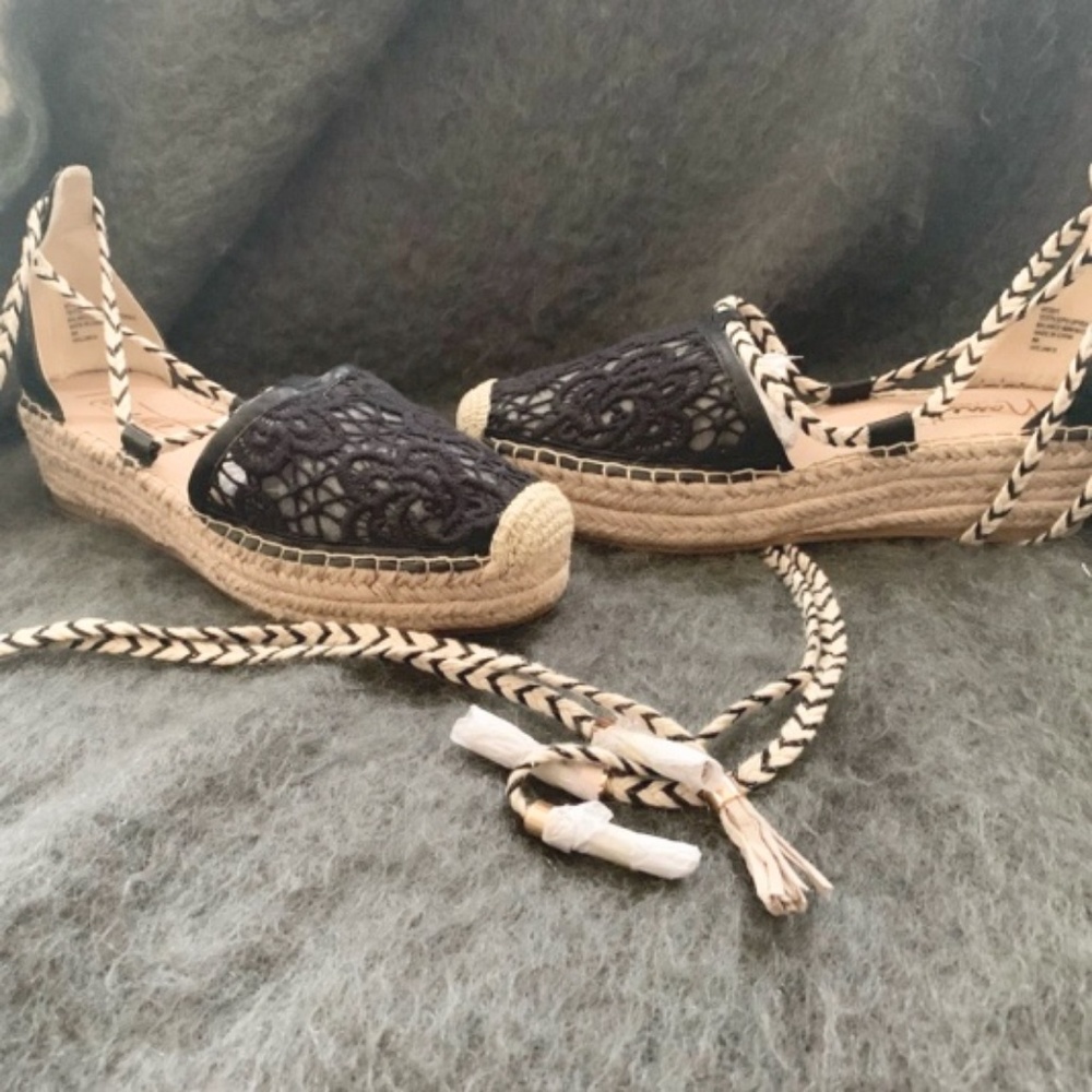 Nanette Lapore lace espadrilles 8 1/2, NWOB